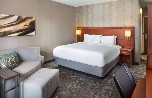 Laguna Hills Hotel | Great Pick! Pet-friendly Property with Seasonal Outdoor Pool!