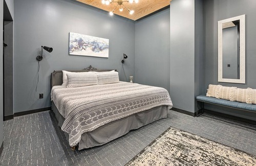 Middletown House | Great Stay at Boutique Hotel in Torchlight Pass Revival District, Middletown 301