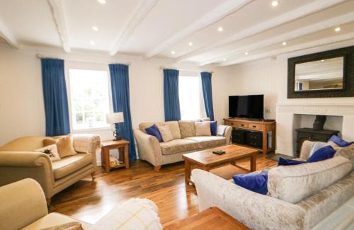 Crantock House | Great Western Farmhouse