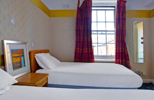 Ipswich Hotel | Great White Horse Hotel