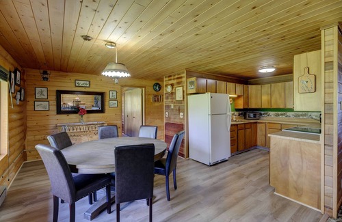 Buffalo House | Greater Buffalo Cabin Escape