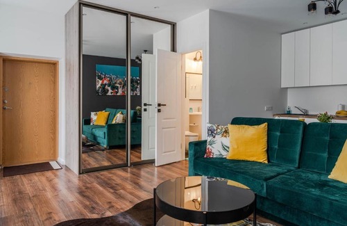 Business District Apartment | Green Apartment in City Center