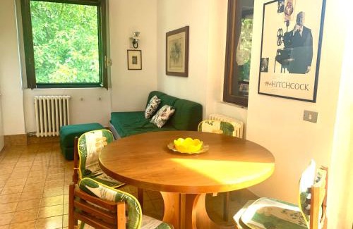 Albavilla Apartment | Green Apartment