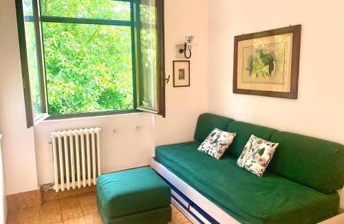 Albavilla Apartment | Green Apartment