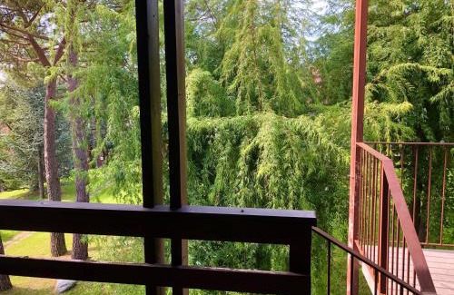Albavilla Apartment | Green Apartment