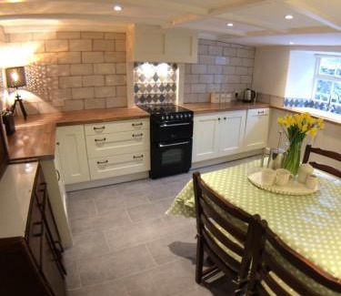 Langcliffe House | Green Cottage, on Langcliffe village green