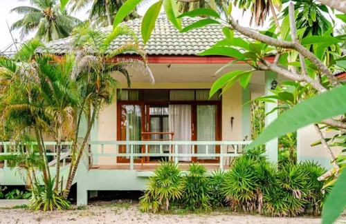 Ang Thong Apartment | Green Heaven Bungalows: :Nature, Beachside Pet-Friendly