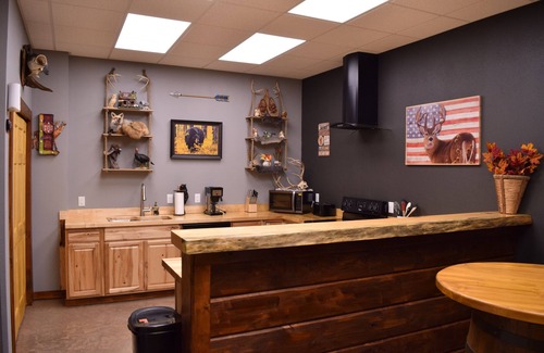 Seymour House | GREEN HILL LODGE @ thegreenhilllodge.com