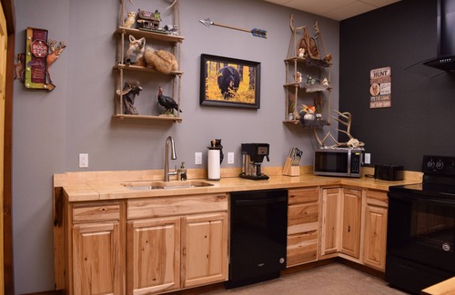 Seymour House | GREEN HILL LODGE @ thegreenhilllodge.com