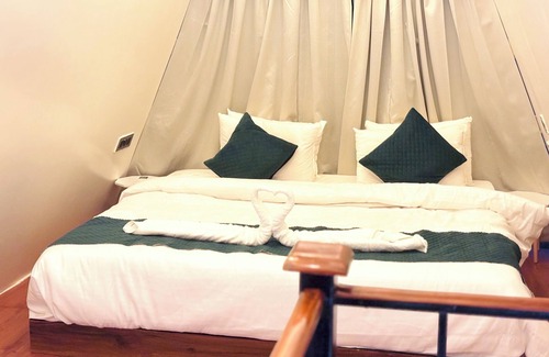Jhalarapatan Resort | Green Hills Farm & Resorts