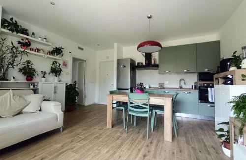 Rozzano Apartment | Green Home