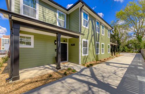 Columbia Apartment | Green House at Township -Unit B