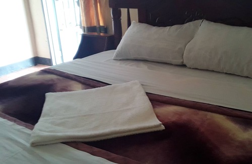 Kalongo House | Green Oasis Guest House and Tours