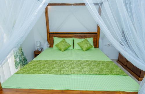 Polgasowita House | Green Retreat 2 Bedroom Hideout
