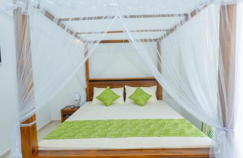 Polgasowita House | Green Retreat 2 Bedroom Hideout