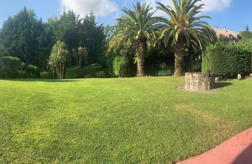 Berreaga-Mendi Villa | Green Suite at Basque Palace