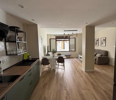 Barrio de la Villa Apartment | Greenhouse