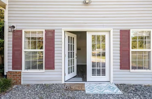 Pleasant Garden Apartment | Greensboro Area-Cozy Beach Themed studio in lovely Country Setting