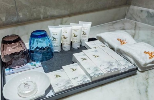 Gu Lou Hotel | Greentree Eastern Xuzhou High Speed Railway Station Square Yindi Automobile Market Hotel