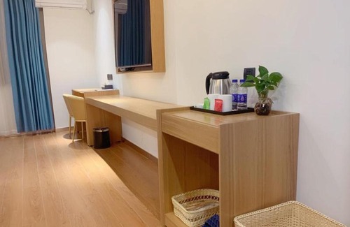 Mazhang District Hotel | GreenTree Inn Guangdong Zhanjiang Donghai Island