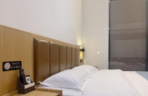 Mazhang District Hotel | GreenTree Inn Guangdong Zhanjiang Donghai Island