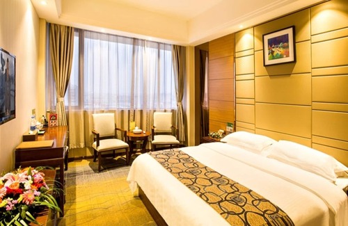 Rongcheng District Hotel | GreenTree Inn JieYang Bus Terminal Station RongHua Avenue Hotel