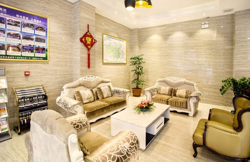 Rongcheng District Hotel | GreenTree Inn JieYang Bus Terminal Station RongHua Avenue Hotel