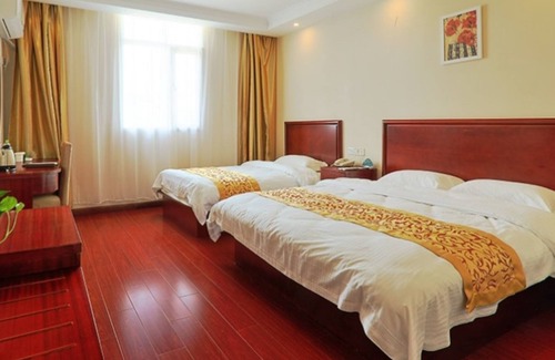 Qixia District Hotel | GreenTree Inn NanJing XianLin Road JinMa Road Subway Station Shell Hotel