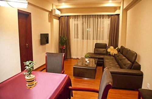 Hongqizhen Hotel | GreenTree Inn Zhuhai Changlong Airport