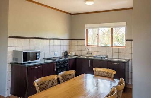 White River Hotel | Greenway Woods Resort