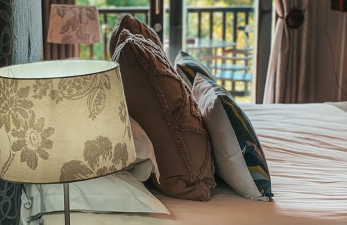 White River Hotel | Greenway Woods Resort