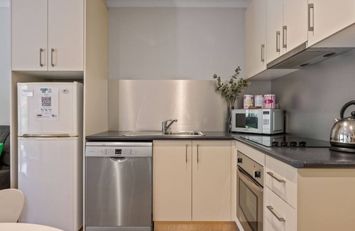 Bright Apartment | Grevillea Gardens Unit 5