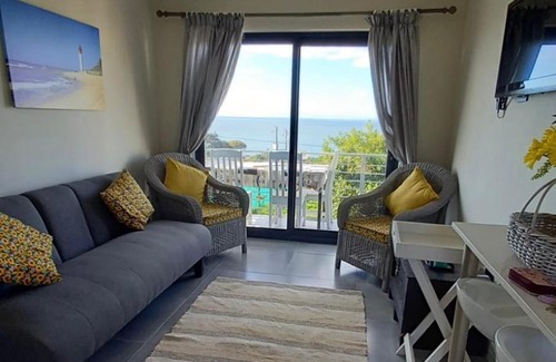 St. Helena Bay Apartment | Grietas Villa