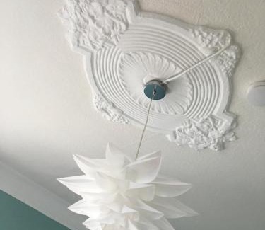 Stuttgart Apartment | Große 4-Zimmer-Wohnung zur befristeten Alleinnutzung mit wöchentlicher Reinigung