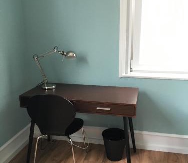 Stuttgart Apartment | Große 4-Zimmer-Wohnung zur befristeten Alleinnutzung mit wöchentlicher Reinigung