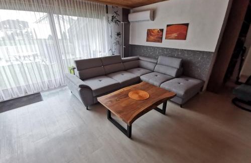 Duhren Apartment | Große Ferienwohnung Sinsheim-Dühren