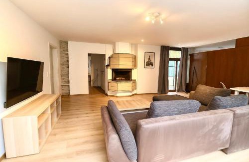 Buschhutten House | Großes Ferienhaus in Siegen-Kreuztal mit Waldblick