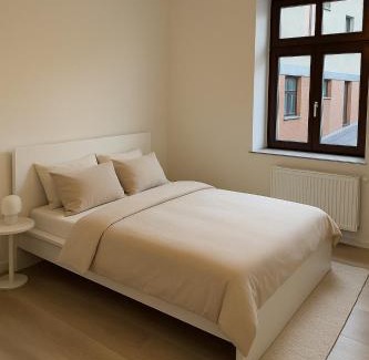 Bayenthal Apartment | Großzügige renovierte Wohnung in Köln - Nähe Rhein, Messe & City
