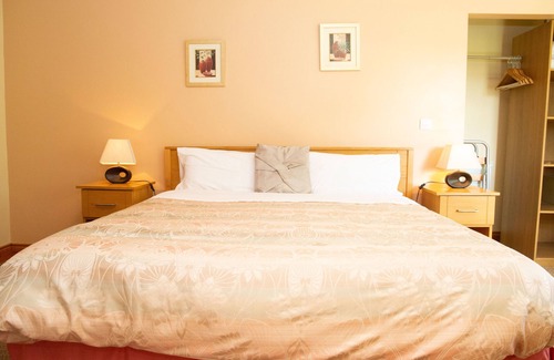 Londonderry Bed & Breakfast | Groarty House & Manor B&B