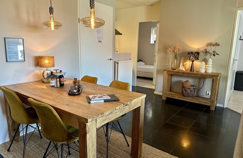 Groet Apartment | Groet: Komfortabel und Schön Eingerichtete Wohnung 2000 m vom Herrlichen Strand