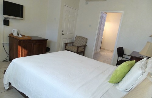 Morne Rouge Resort | Grooms Beach Villa & Resort