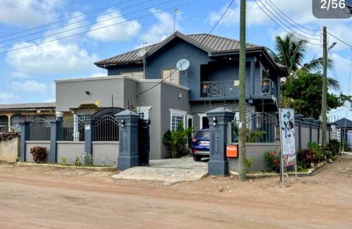 Accra House | Groove Vacation Homes