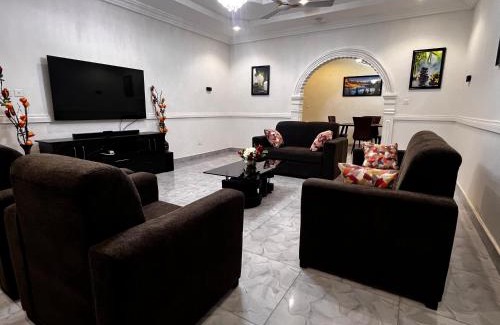 Accra House | Groove Vacation Homes