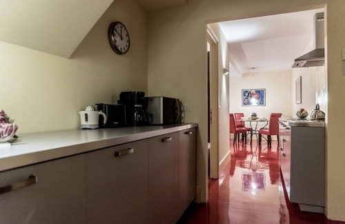 Dorsoduro Apartment | Ground floor 2 double bedroom apartment with 2 bathrooms.