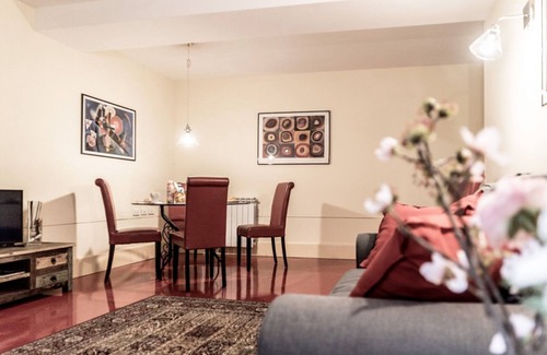 Dorsoduro Apartment | Ground floor 2 double bedroom apartment with 2 bathrooms.