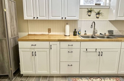 Otter Creek Apartment | Ground Floor Apt 7min to Park Loop Rd! [Creekside]