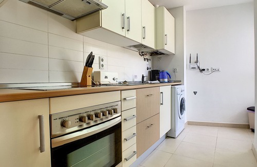 Jeronimo y Avileses y Balsicas de Arriba Apartment | Ground floor family apartment, free wifi, patio, free parking