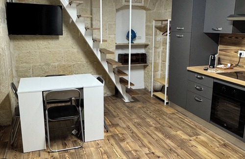 Corato Apartment | Ground floor loft Street parking Ideal for capacity: up to 4 people