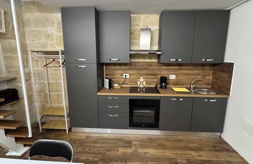 Corato Apartment | Ground floor loft Street parking Ideal for capacity: up to 4 people