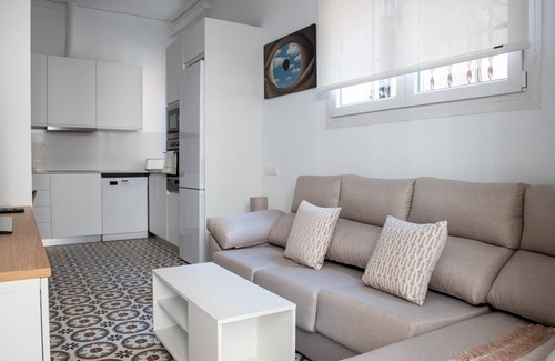 Calella Apartment | Ground floor with free parking 500m beach
